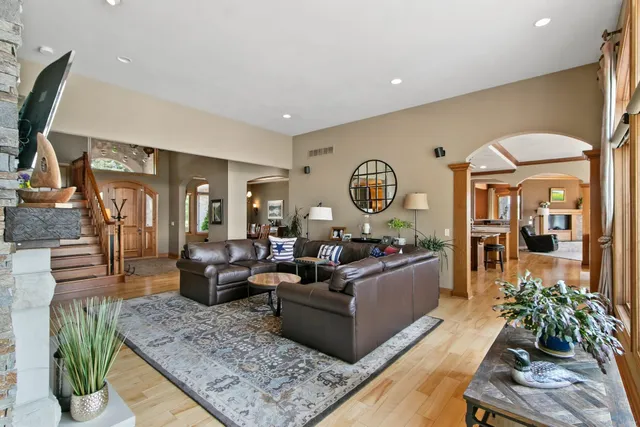 $2,899,900 | E12261 Timber Rdg Trail, Prairie du Sac, WI 53578