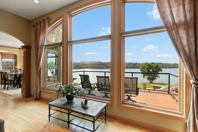 $2,899,900 | E12261 Timber Rdg Trail, Prairie du Sac, WI 53578