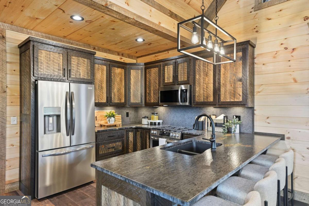 250 Wolfcreek Road, Unit 41 Mineral Bluff, GA 30559 - Photo 7 of 56