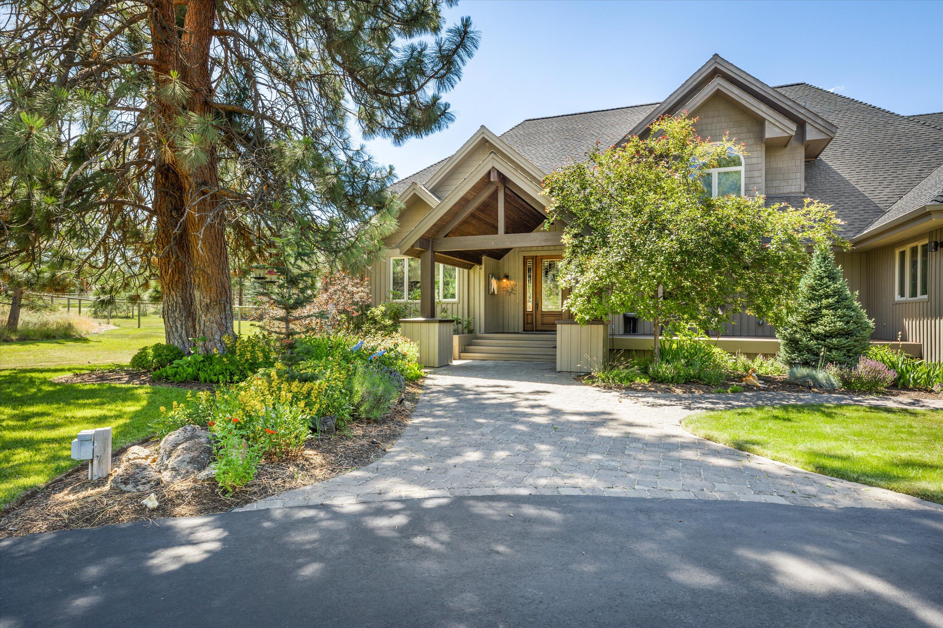 60540 Woodside Road Bend, OR 97702 - Photo 8 of 38 05-220719_JILLROSELL2476