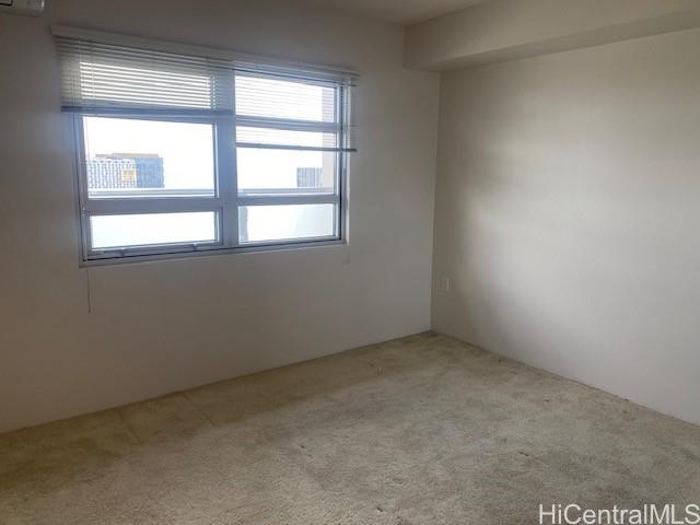801 South Street, Unit 4507 Honolulu, HI 96813 - Photo 7 of 11 an empty room with a window