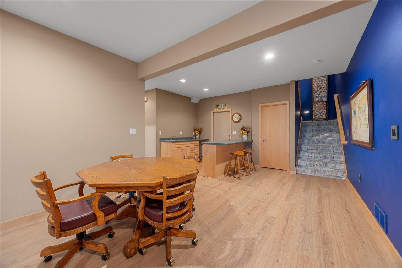 2155 Johnson-Washington Road Southwest Kalona, IA 52247 - Photo 28 of 60 Gallery Image 28