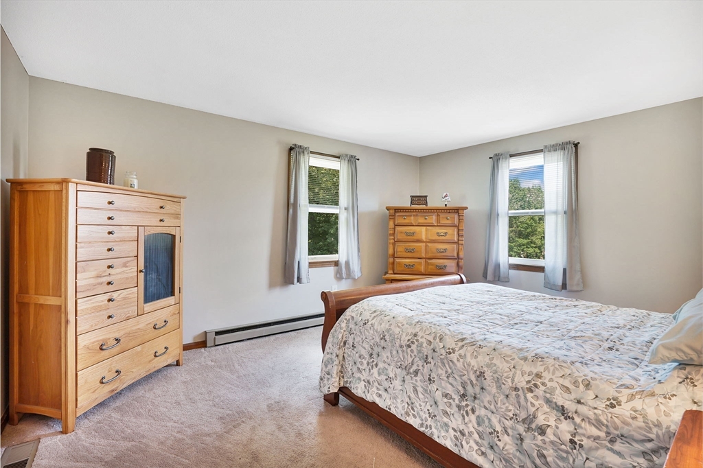 121 Beacon Hill Road West Springfield, MA 01089 - Photo 14 of 28 Gallery Image 14