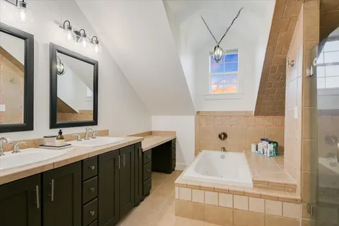 $1,100,000 | 250 Hidden Oaks Road, Wimberley, TX 78676