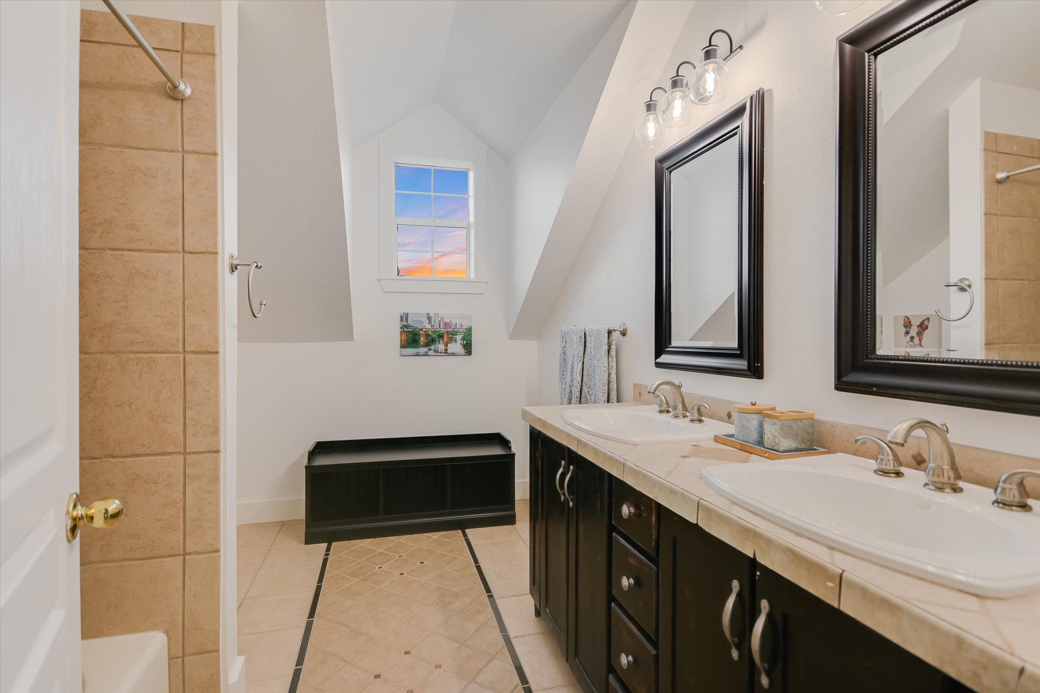 250 Hidden Oaks Road Wimberley, TX 78676 - Photo 16 of 40 a bathroom with a sink and a mirror
