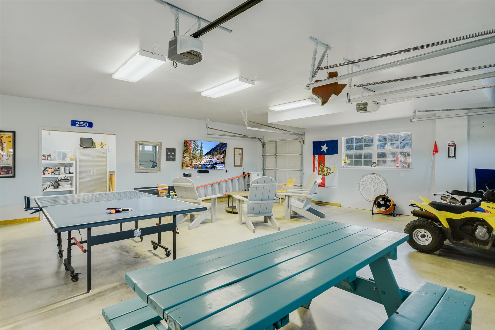 250 Hidden Oaks Road Wimberley, TX 78676 - Photo 29 of 40 a view of a workspace with furniture