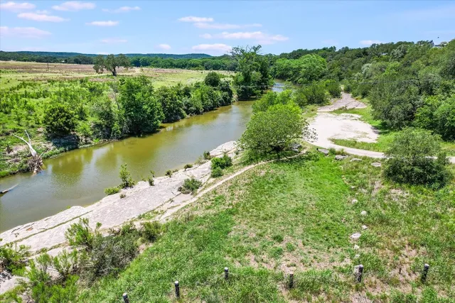 $1,100,000 | 250 Hidden Oaks Road, Wimberley, TX 78676