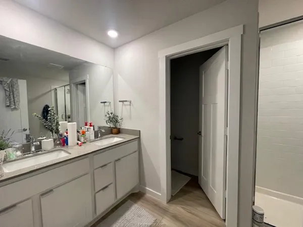 $2,200 | 965 Lady Bird Lane, College Station, TX 77845