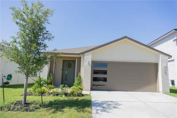 $2,200 | 965 Lady Bird Lane, College Station, TX 77845