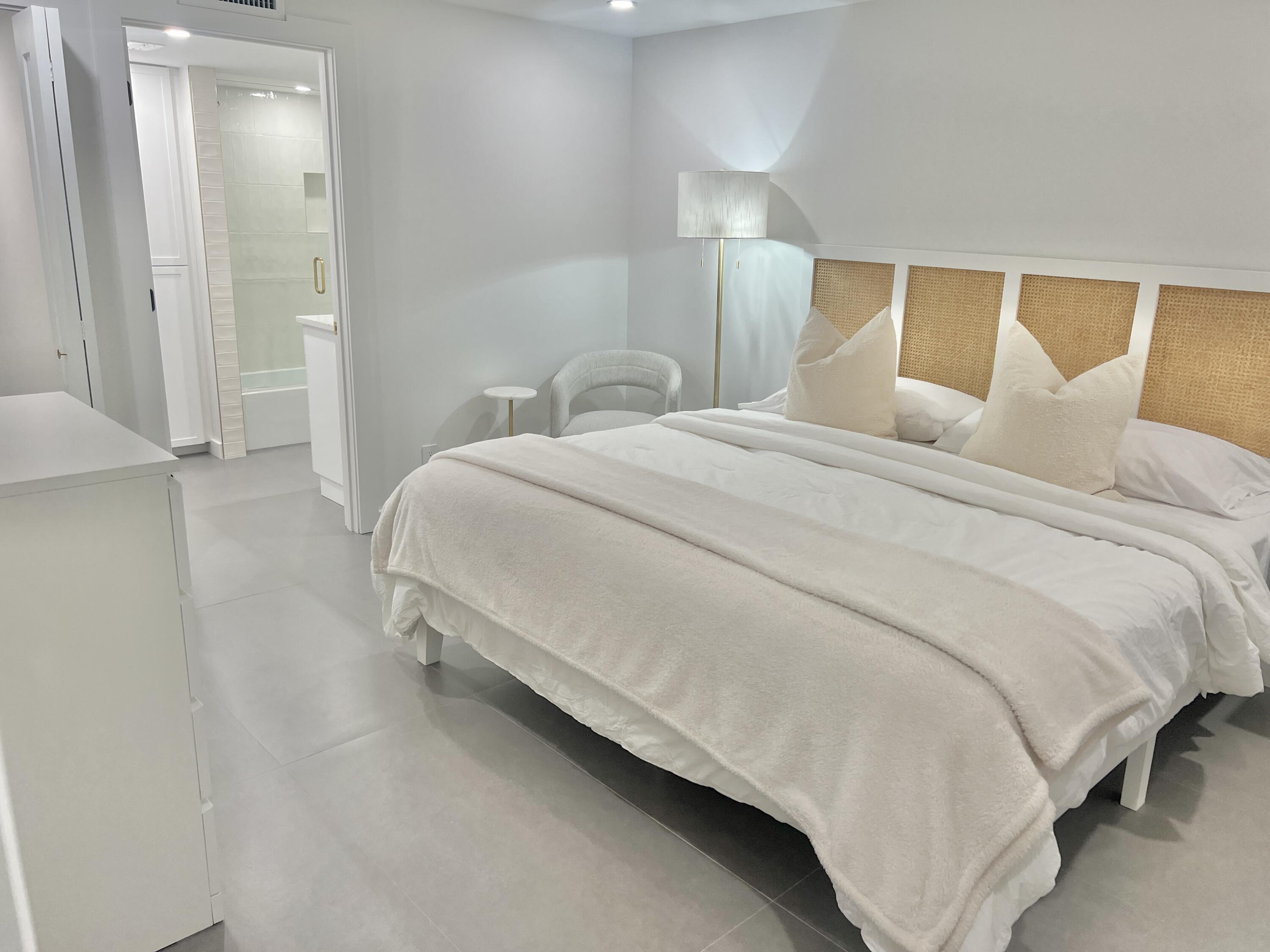 765 Jeffery Street, Unit 101 Boca Raton, FL 33487 - Photo 34 of 46 IMG_6742 2