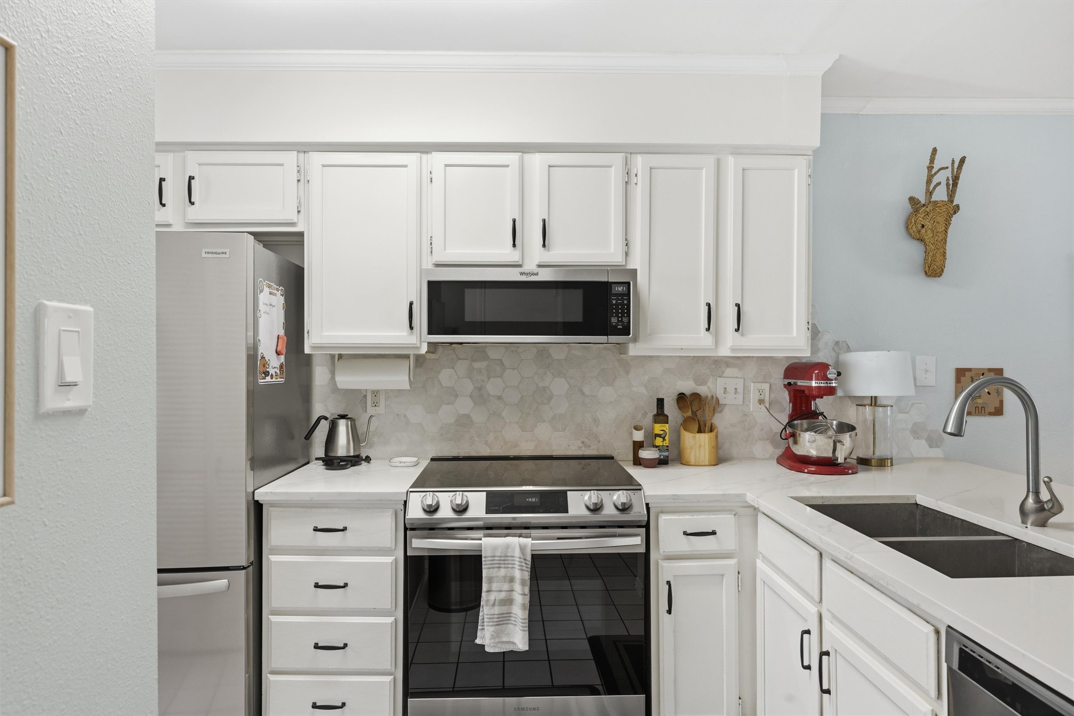 2215 Post Road, Unit 1018 Austin, TX 78704 - Photo 9 of 25