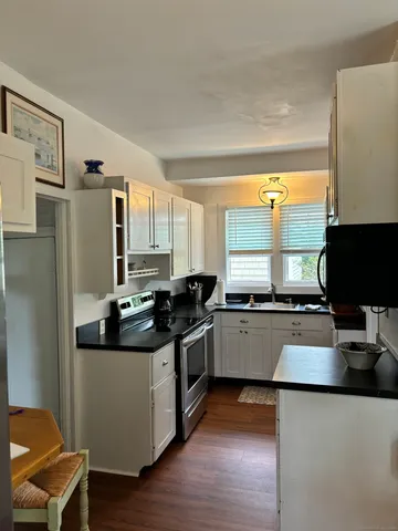 $3,000 | 11 Uncas Road, East Lyme, CT 06357