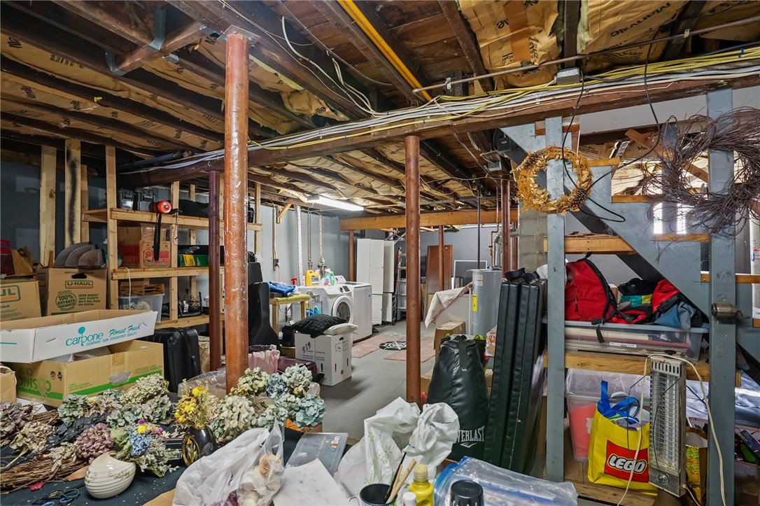 85 Vermont Street Cranston, RI 02920 - Photo 29 of 34