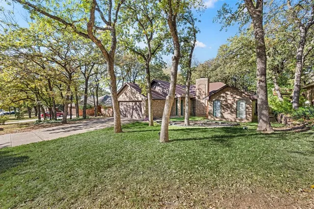 $350,000 | 6737 Inwood Drive, North Richland Hills, TX 76182