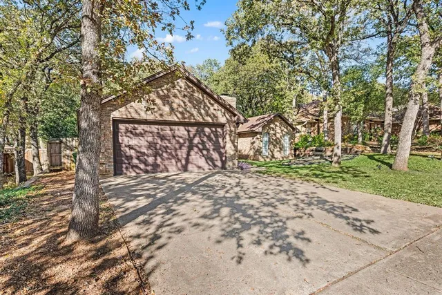 $350,000 | 6737 Inwood Drive, North Richland Hills, TX 76182