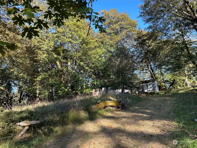 $99,900 | 809 West Herron Boulevard Northwest, Lakebay, WA 98349