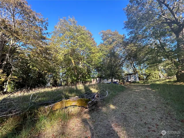 $99,900 | 809 West Herron Boulevard Northwest, Lakebay, WA 98349