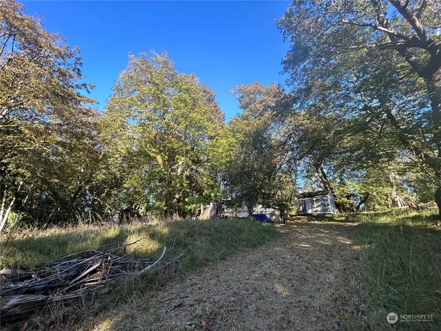 $99,900 | 809 West Herron Boulevard Northwest, Lakebay, WA 98349