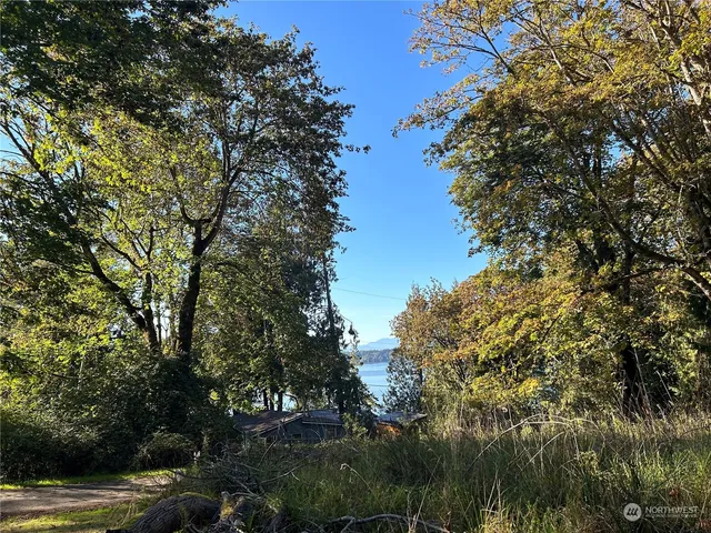 $99,900 | 809 West Herron Boulevard Northwest, Lakebay, WA 98349