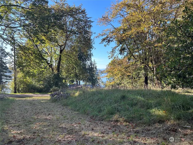 $99,900 | 809 West Herron Boulevard Northwest, Lakebay, WA 98349