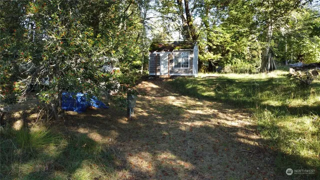$99,900 | 809 West Herron Boulevard Northwest, Lakebay, WA 98349