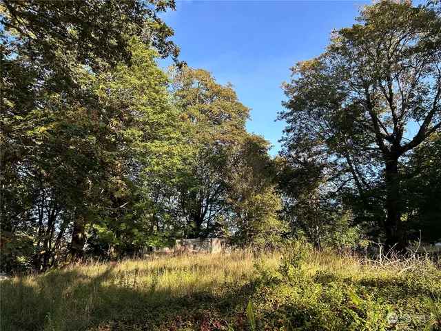 $99,900 | 809 West Herron Boulevard Northwest, Lakebay, WA 98349