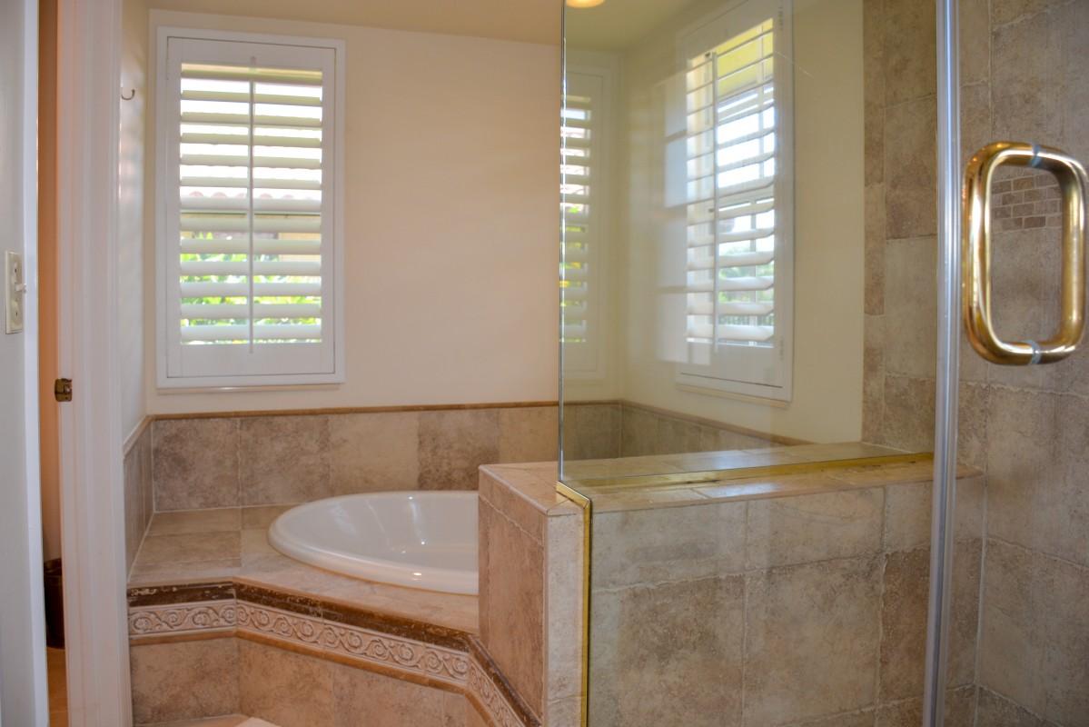 23222 L L'Ermitage Circle Boca Raton, FL 33433 - Photo 26 of 34 MASTER BATHROOM