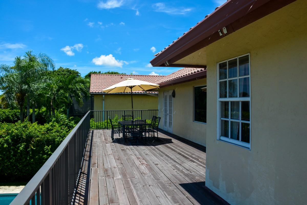 23222 L L'Ermitage Circle Boca Raton, FL 33433 - Photo 28 of 34 BALCONY