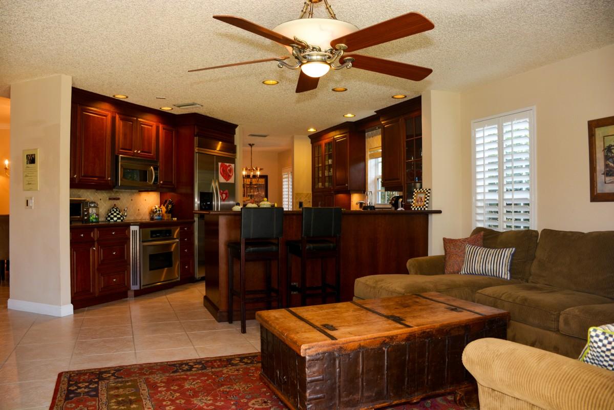 23222 L L'Ermitage Circle Boca Raton, FL 33433 - Photo 8 of 34 FAMILY ROOM