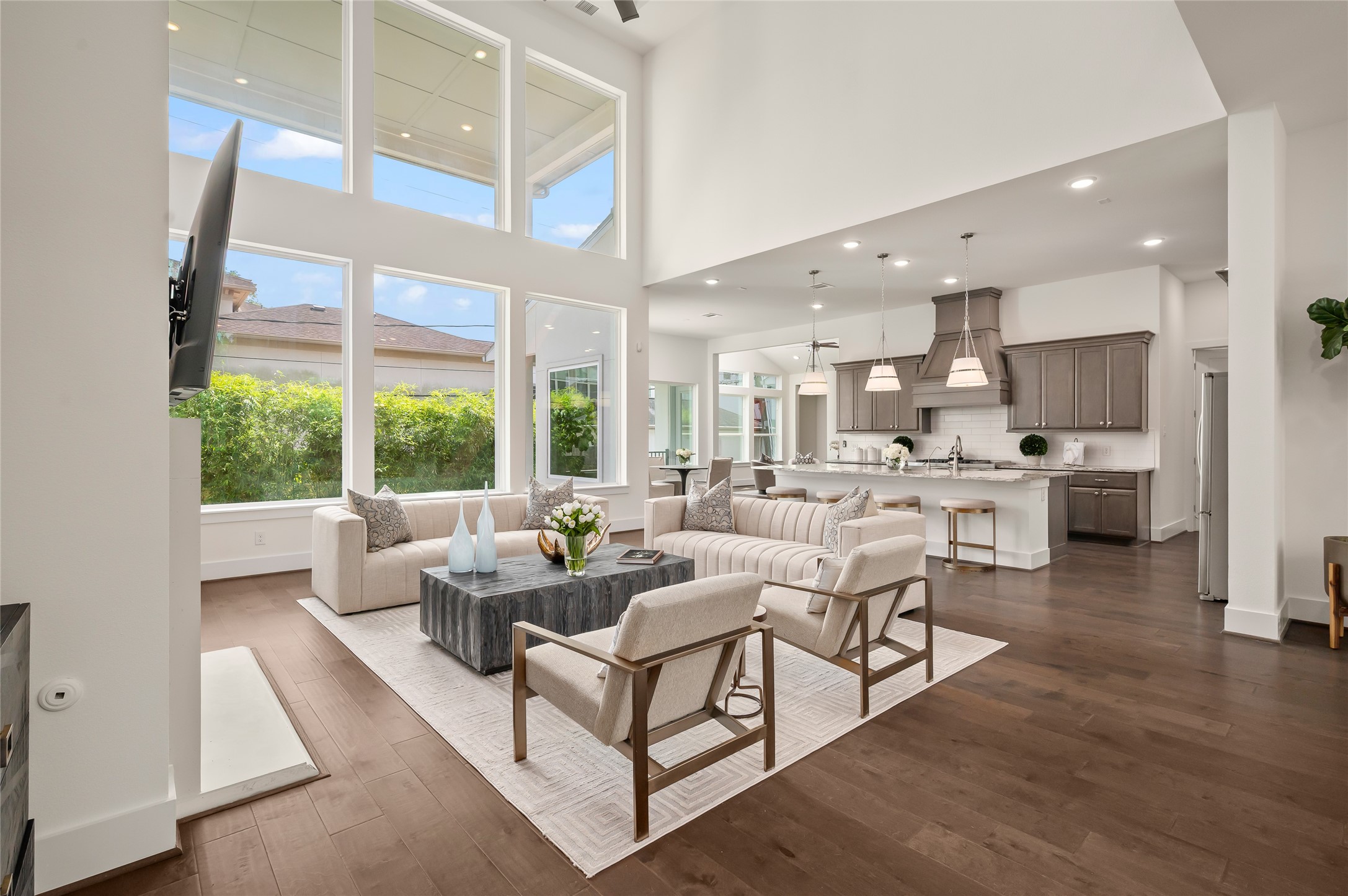 2215 MacArthur Street Houston, TX 77030 - Photo 32 of 33 The family room offers vistas into multiple rooms. This floor plan is open, bright and ideal for small gatherings or big parties. Southwest prespective.