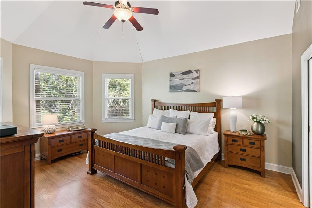 123 Simonton Way St. Simons Island, GA 31522 - Photo 16 of 24 Master Bedroom