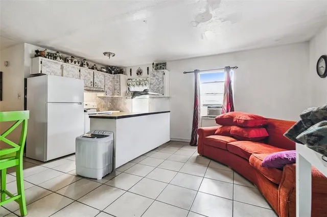 $360,000 | 9318 North 11th Street, Tampa, FL 33612