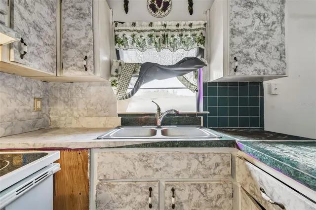 $360,000 | 9318 North 11th Street, Tampa, FL 33612