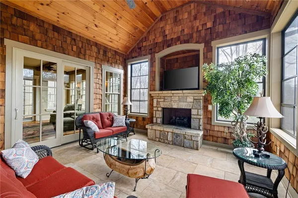 $1,985,000 | 928 Black Bear Trail, Jasper, GA 30143