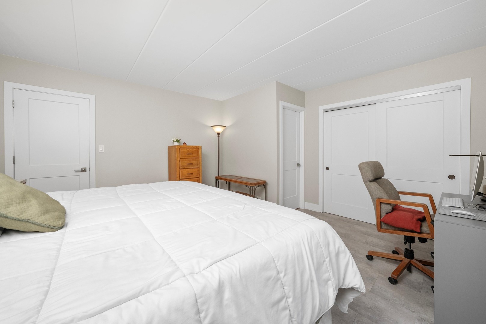 936 Olive Road, Unit 2C Homewood, IL 60430 - Photo 13 of 20 Gallery Image 13