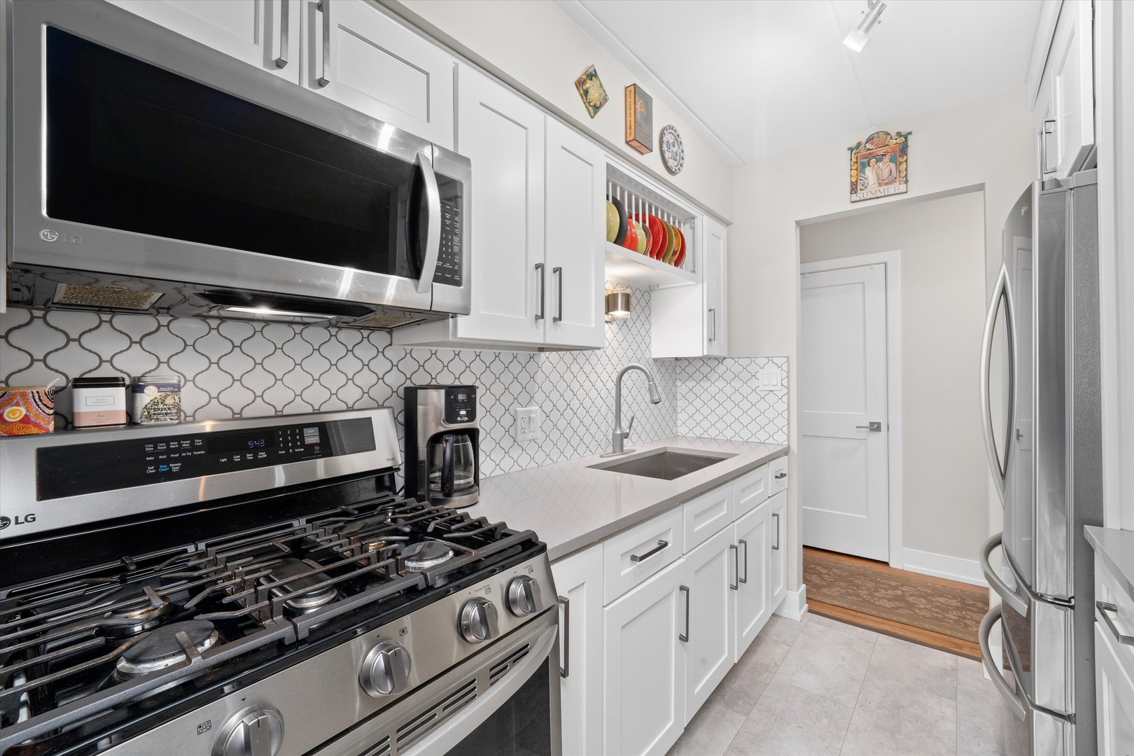 936 Olive Road, Unit 2C Homewood, IL 60430 - Photo 7 of 20 Gallery Image 7