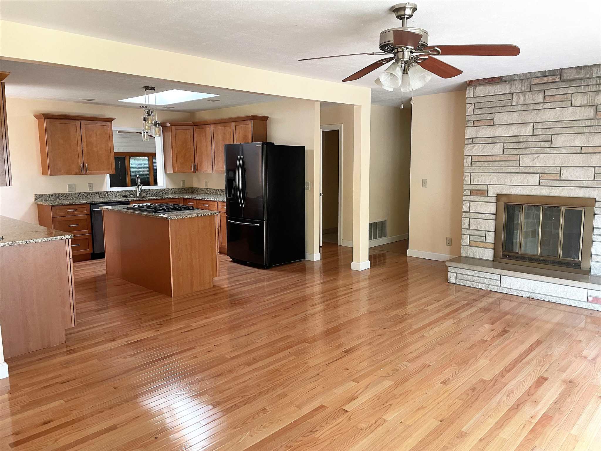 425 East Rhorer Road Bloomington, IN 47401 - Photo 3 of 26