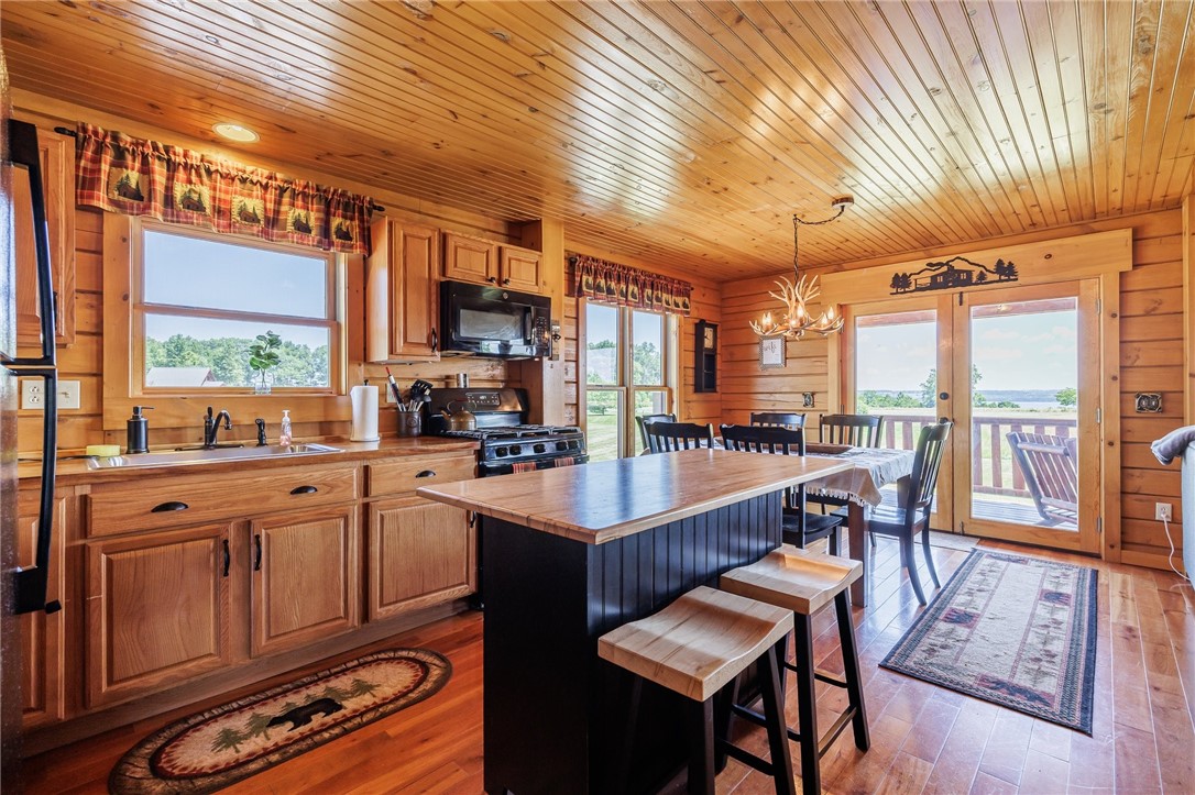 452 Armstrong Road Geneva Town, NY 14456 - Photo 14 of 38