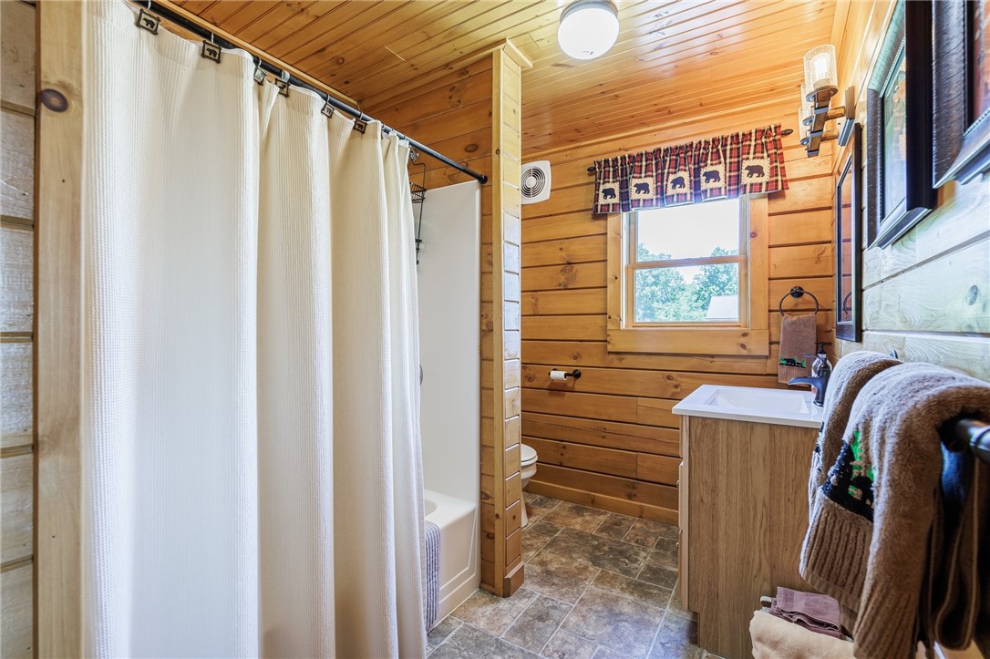 452 Armstrong Road Geneva Town, NY 14456 - Photo 15 of 38