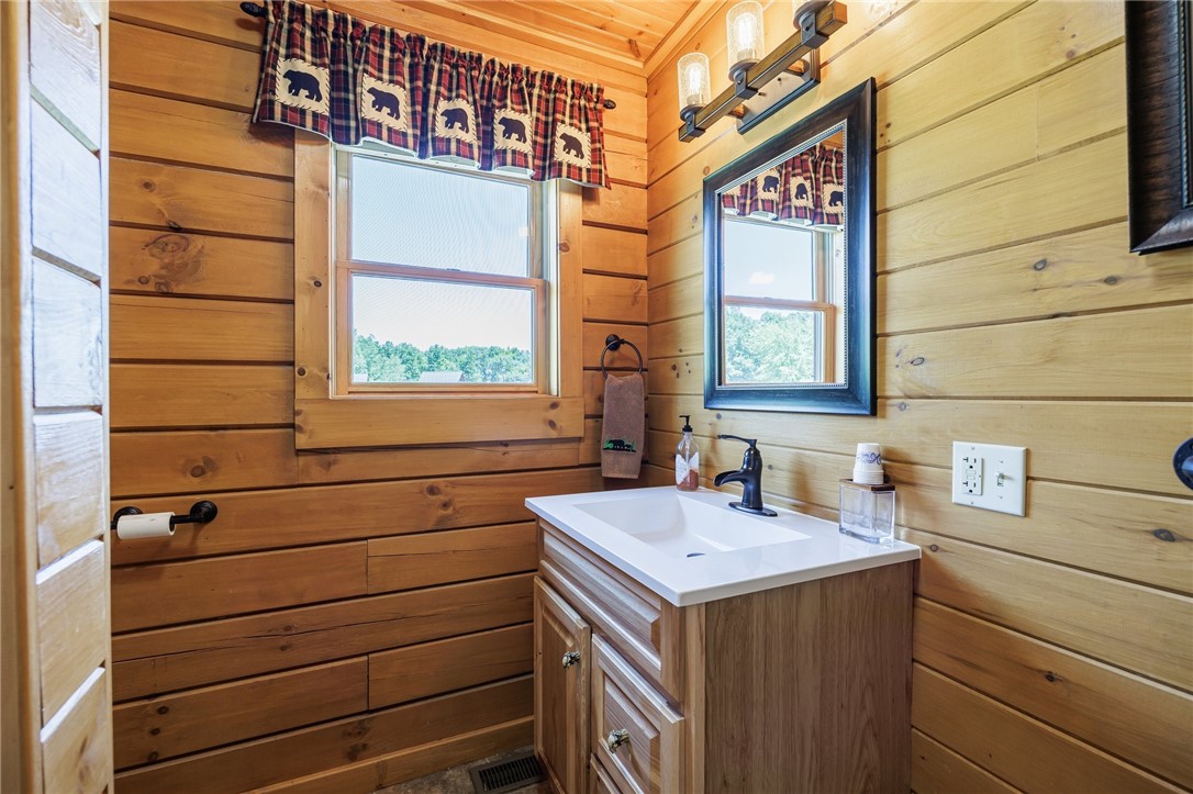 452 Armstrong Road Geneva Town, NY 14456 - Photo 17 of 38