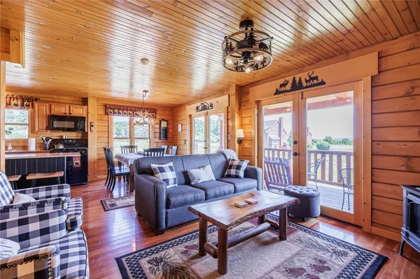 $489,999 | 452 Armstrong Road, Geneva Town, NY 14456