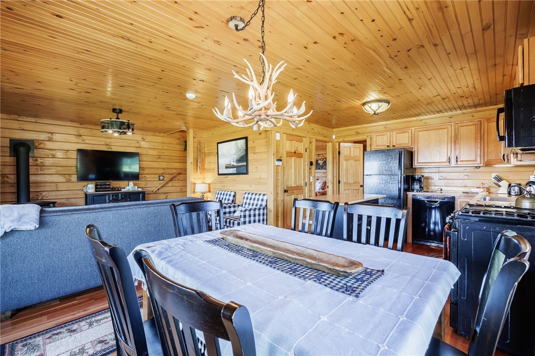 452 Armstrong Road Geneva Town, NY 14456 - Photo 10 of 38