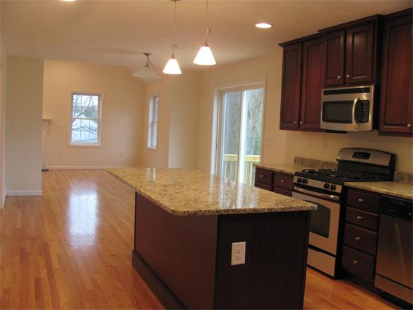 9 Glenwood Road Billerica, MA 01821 - Photo 4 of 8 Gallery Image 4