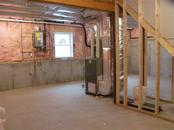 9 Glenwood Road Billerica, MA 01821 - Photo 8 of 8 Gallery Image 8