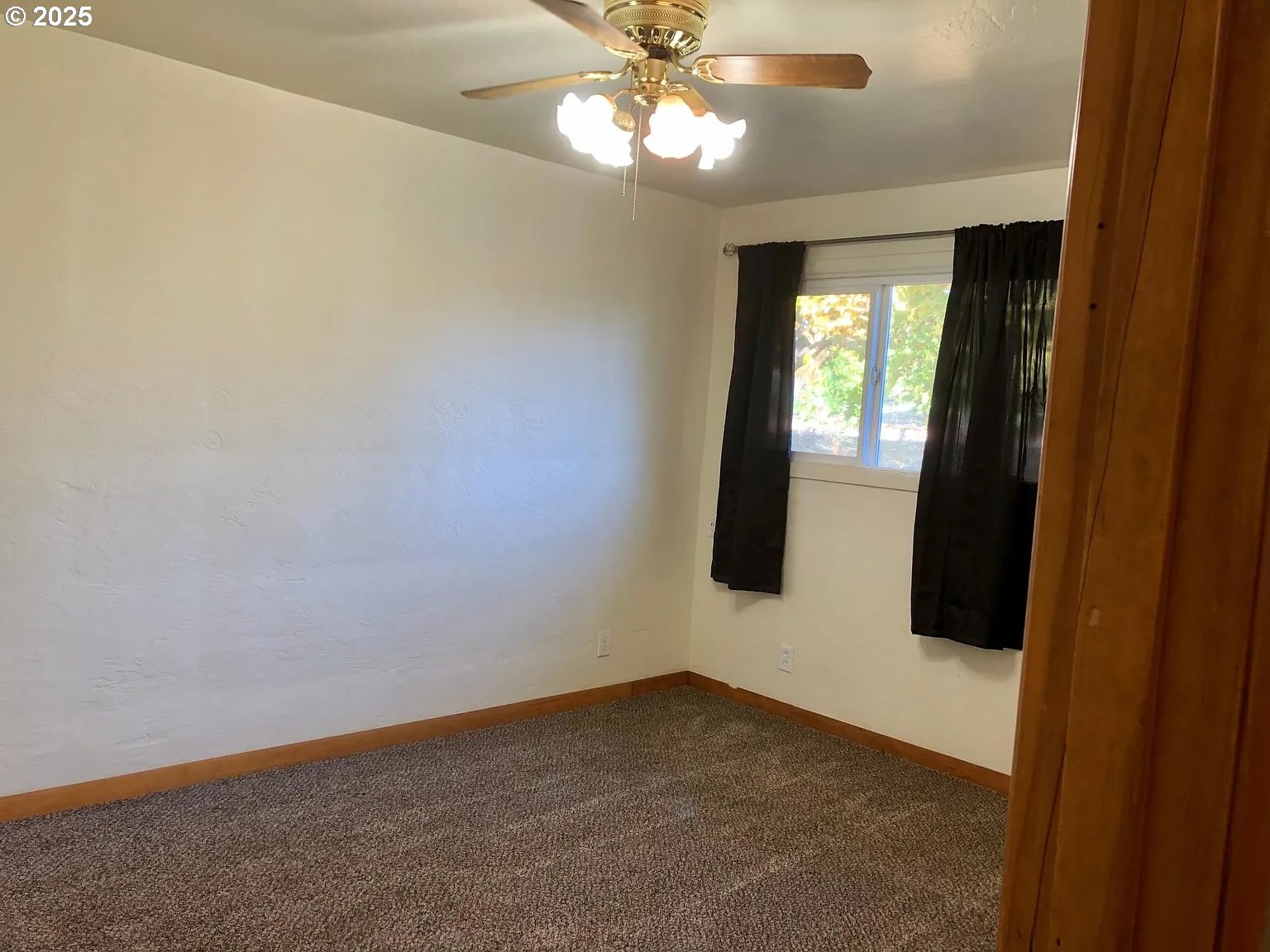 3215 Pheasant Boulevard Springfield, OR 97477 - Photo 12 of 19