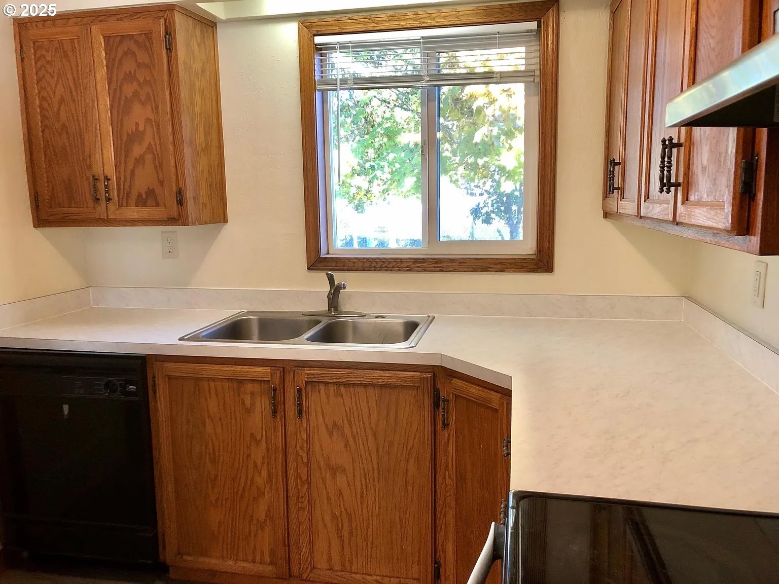 3215 Pheasant Boulevard Springfield, OR 97477 - Photo 6 of 19