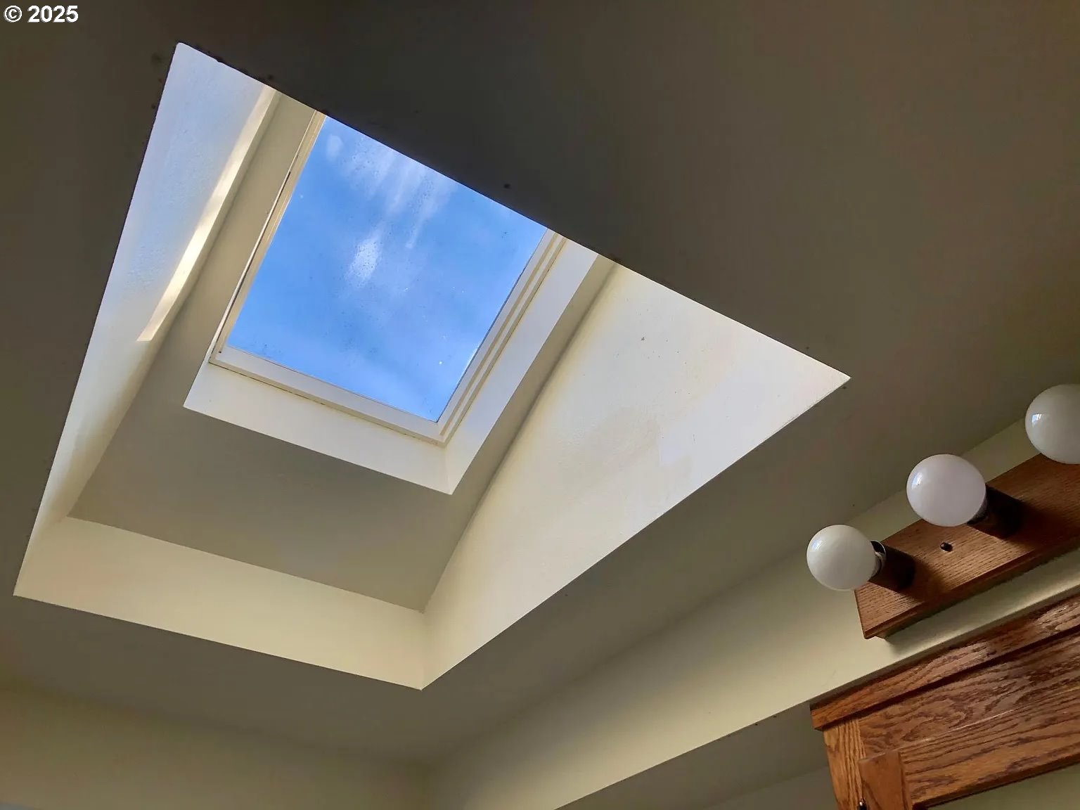 3215 Pheasant Boulevard Springfield, OR 97477 - Photo 9 of 19