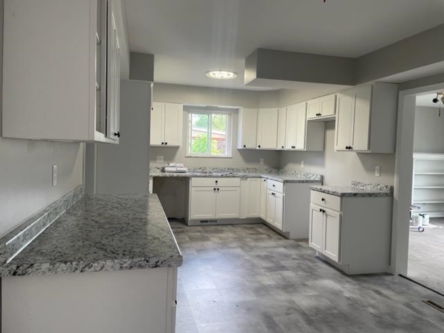 5164 North McKinley Road Flushing, MI 48433 - Photo 6 of 22 50068959-5.JPG