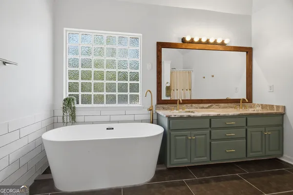 $429,000 | 57 Biltmore Circle, Sharpsburg, GA 30277