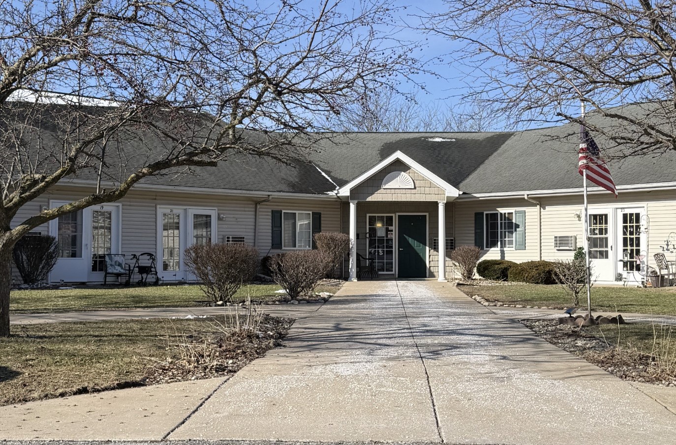 700 North Douglas Avenue Three Rivers, MI 49093 - Photo 2 of 15